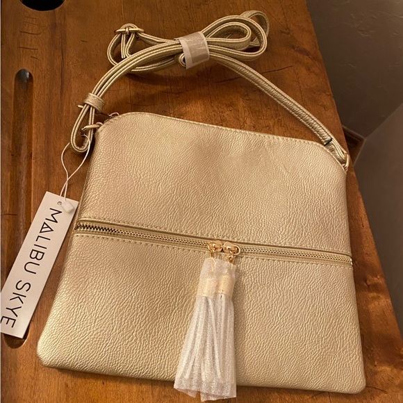 Malibu Skye NEW Anna Tassel Crossbody Bag - Gold NWT - Picture 1 of 6